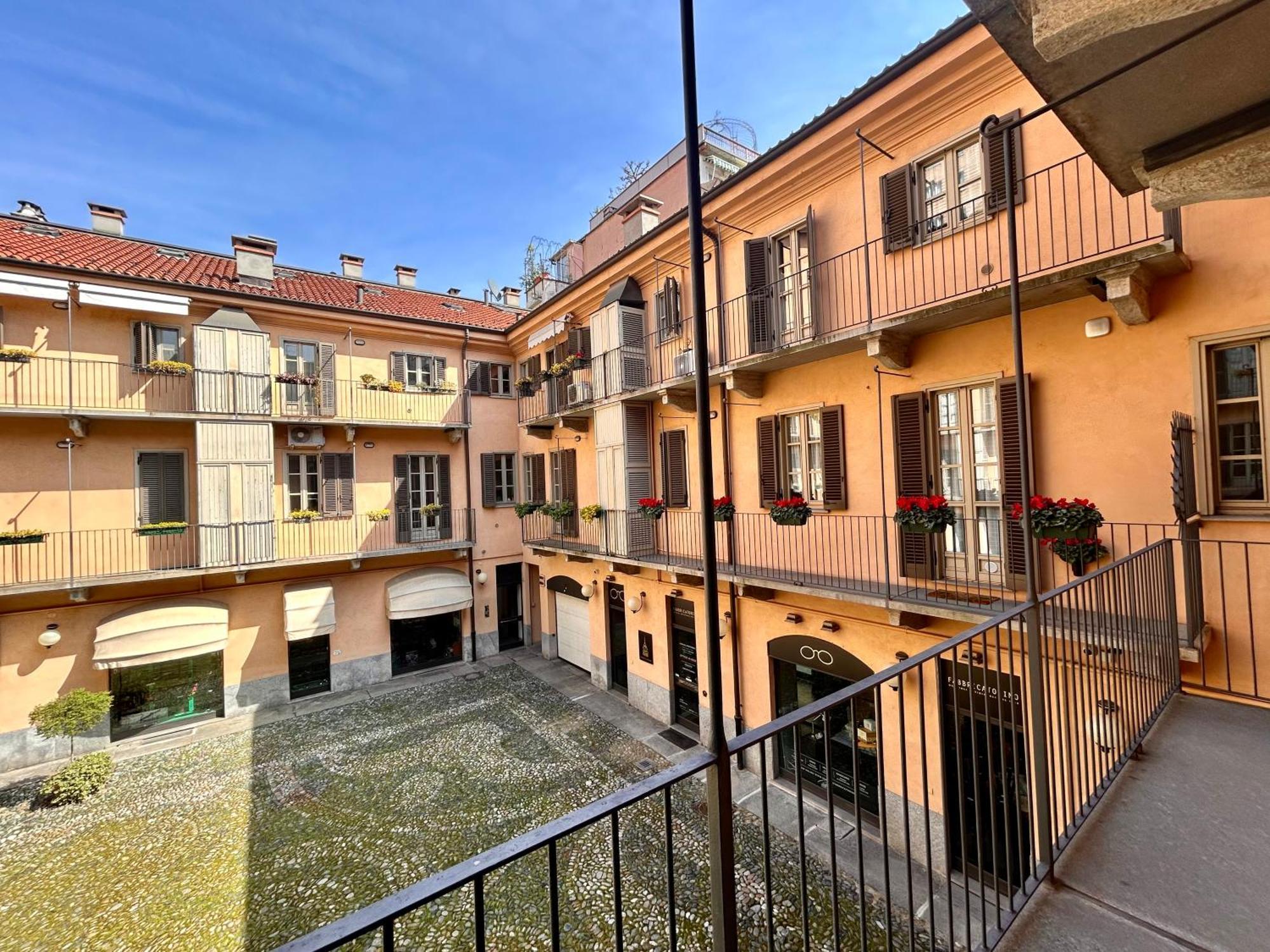 Elegante Appartamento Nel Centro Storico Di Torino Екстериор снимка